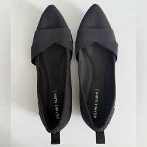 Anne Klein Black Womens Flats